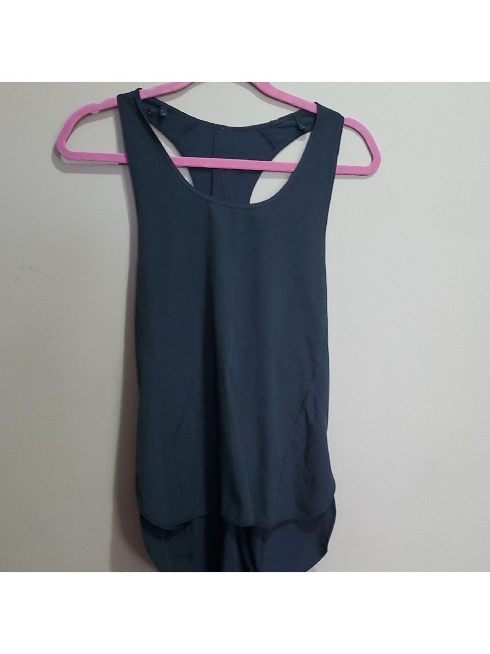 Lululemon Women's Sleeveless Black Top Size 8